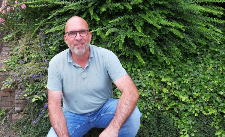 Jan Krijnen: 'Ik zie dat bermen een stuk bloemrijker zijn en zie in de zomer meer insecten dan tien jaar geleden.' Jan Krijnen: 'Ik zie dat bermen een stuk bloemrijker zijn en zie in de zomer meer insecten dan tien jaar geleden.'