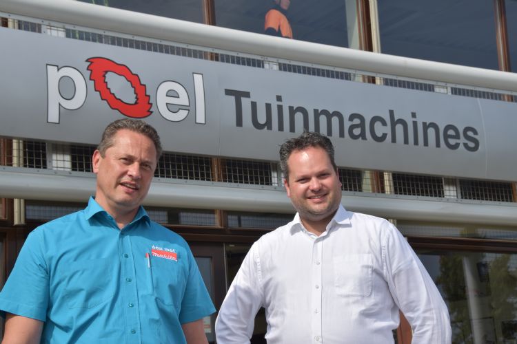 De Poel-directie koos voor de zomervakantie voor het Makita-dealerschap. Links Arjen Peeters, productmanager/adviseur van Makita; rechts directeur Paul van der Poel. De Poel-directie koos voor de zomervakantie voor het Makita-dealerschap. Links Arjen Peeters, productmanager/adviseur van Makita; rechts directeur Paul van der Poel.