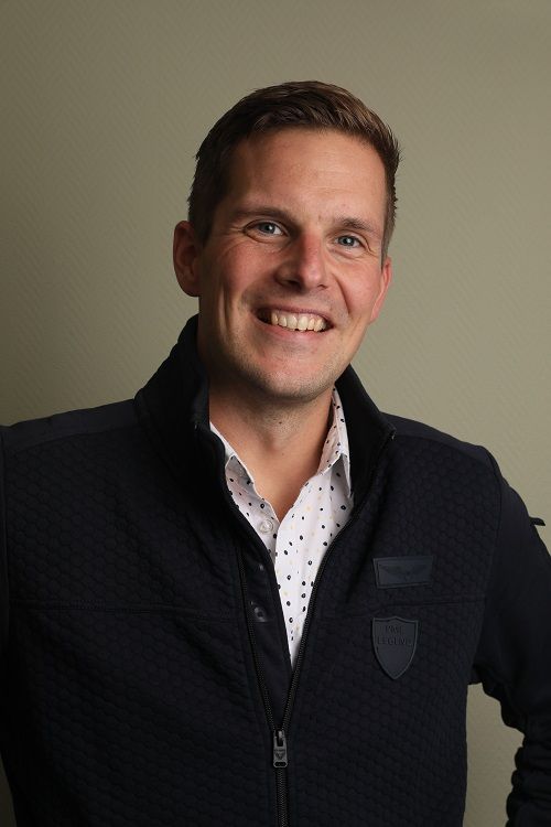 Hans Vijfhuize Hans Vijfhuize