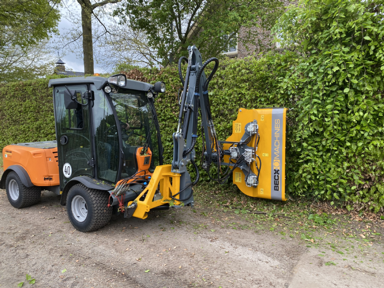 Maaiarm MA270, links aanbouw Maaiarm MA270, links aanbouw