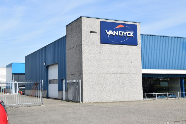 Vestiging van Van Dyck Nederland aan de Brieltjenspolder 34 in Made Vestiging van Van Dyck Nederland aan de Brieltjenspolder 34 in Made