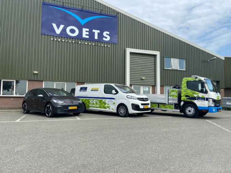 Voets bood direct volledig elektrische dienstverlening aan. Voets bood direct volledig elektrische dienstverlening aan.