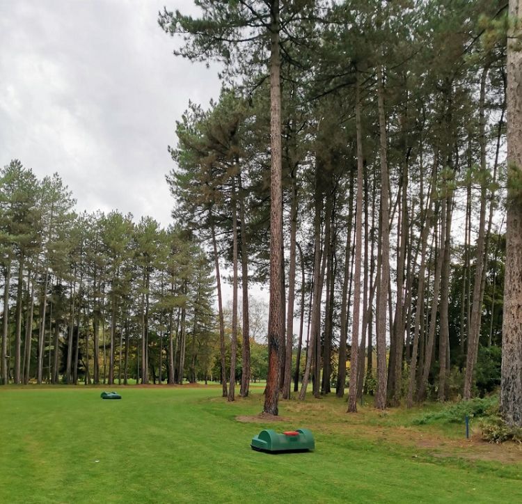 Robotmaaiers in het openbaar groen Robotmaaiers in het openbaar groen