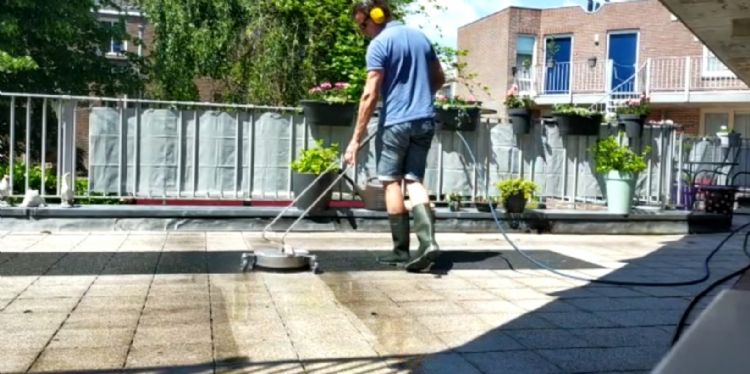 Ronald Sanstra met de Oertzen M240 Ronald Sanstra met de Oertzen M240