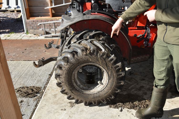 Dubbellucht op de Carraro 4400 Dubbellucht op de Carraro 4400