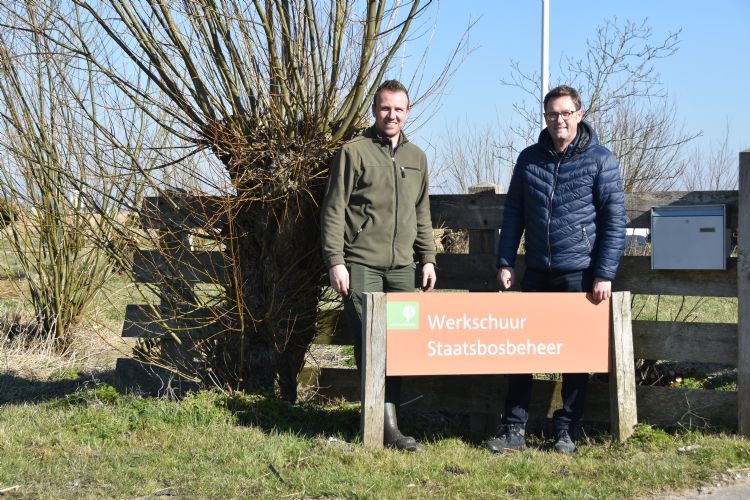 Christo van Doorn, rechts, op bezoek bij SBB. Christo van Doorn, rechts, op bezoek bij SBB.