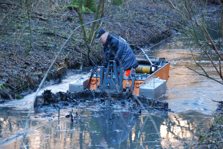 Ippel Dredging: reiniging van waterbodems in zeer verschillende situaties Ippel Dredging: reiniging van waterbodems in zeer verschillende situaties