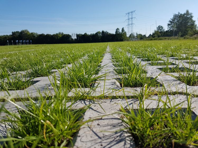 MaaiMinder in grasbeton van EUROGRASS MaaiMinder in grasbeton van EUROGRASS