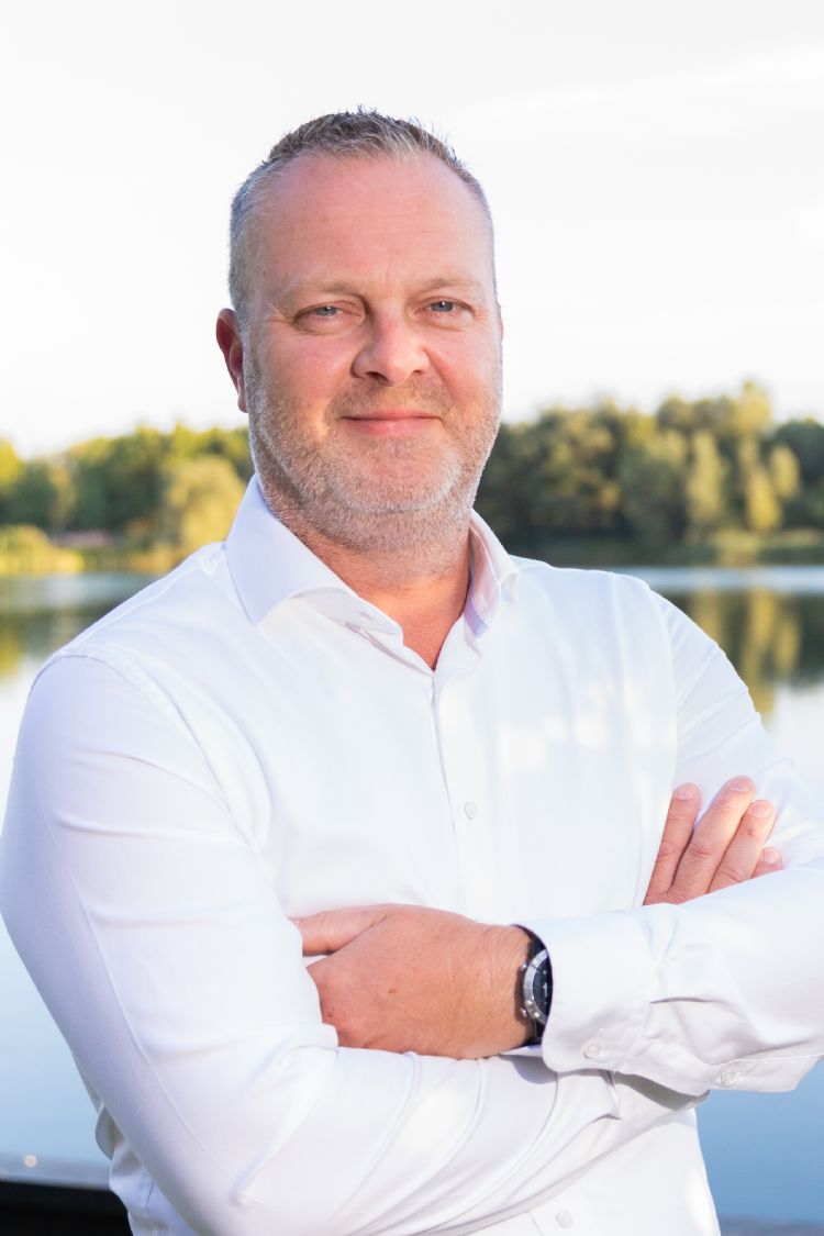 Bram van Laar, Jadon Bram van Laar, Jadon