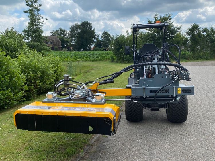 WLA60-snoeiarm - HS130HR-heggensnoeier WLA60-snoeiarm - HS130HR-heggensnoeier