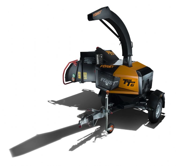 De Först TT6 360 graden draaibare hakselaar krijgt gezelschap van de grotere en sterkere dieselbroer, de TT8, geschikt voor biodiesel en met een 21 cm diameter-doorvoercapaciteit. Foto: Först Nederland De Först TT6 360 graden draaibare hakselaar krijgt gezelschap van de grotere en sterkere dieselbroer, de TT8, geschikt voor biodiesel en met een 21 cm diameter-doorvoercapaciteit. Foto: Först Nederland