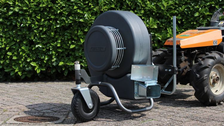 Kersten LBV 4300-bladblazer. Foto: Wim van Breda BV Kersten LBV 4300-bladblazer. Foto: Wim van Breda BV