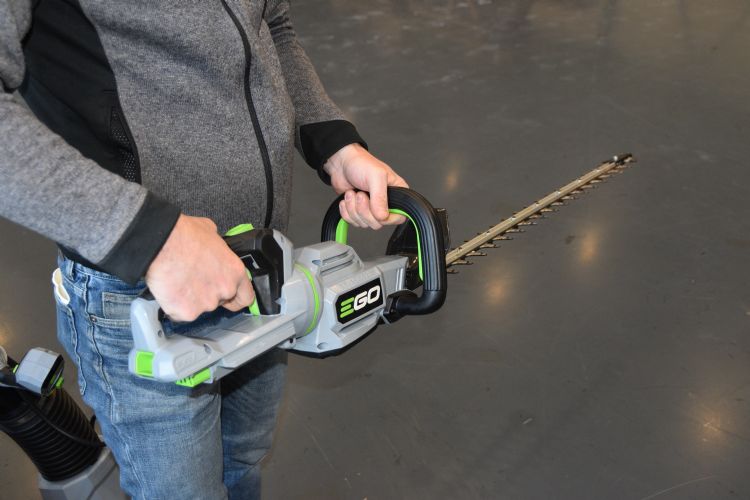 De HT2600E-heggenschaar met draaibare handgreep De HT2600E-heggenschaar met draaibare handgreep