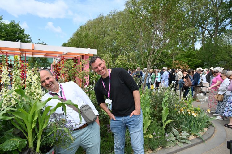 Mark Vlasman en uw redacteur op de Chelsea Flower Show Mark Vlasman en uw redacteur op de Chelsea Flower Show