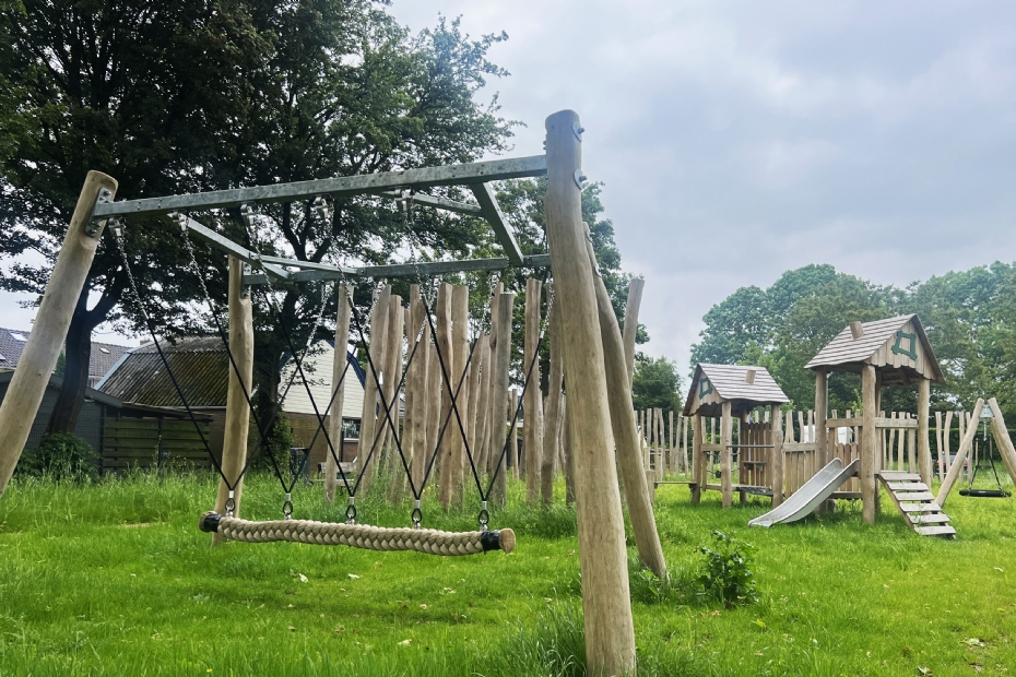 Robinia toestellen, gemaakt van acaciahout