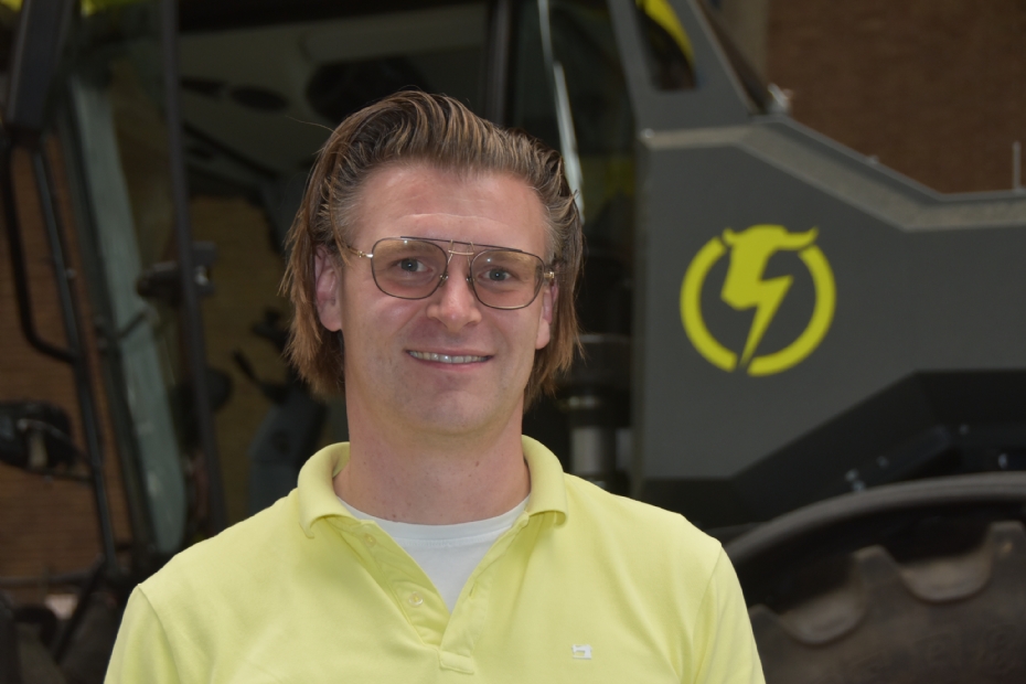 Thomas Hieltjes, commercieel directeur EOX Tractors, 06-19634568, thomashieltjes@eoxtractors.com Thomas Hieltjes, commercieel directeur EOX Tractors, 06-19634568, thomashieltjes@eoxtractors.com