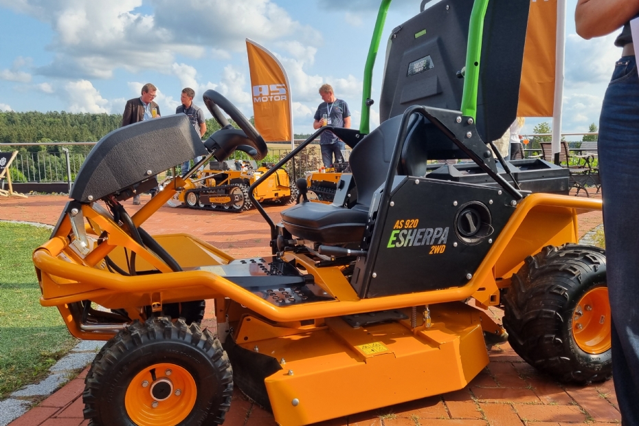 De volledig elektrische AS920 ESherpa 2WD De volledig elektrische AS920 ESherpa 2WD