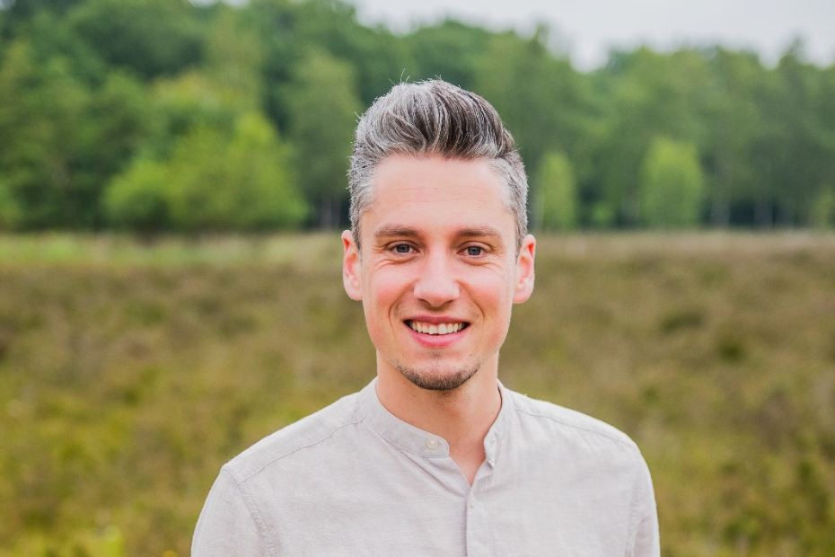 Arjan Vreugdenhil, Inspirator adviseur en ontwerper BOSSruimte - OBB spelmakers + ruimtedenkers Arjan Vreugdenhil, Inspirator adviseur en ontwerper BOSSruimte - OBB spelmakers + ruimtedenkers