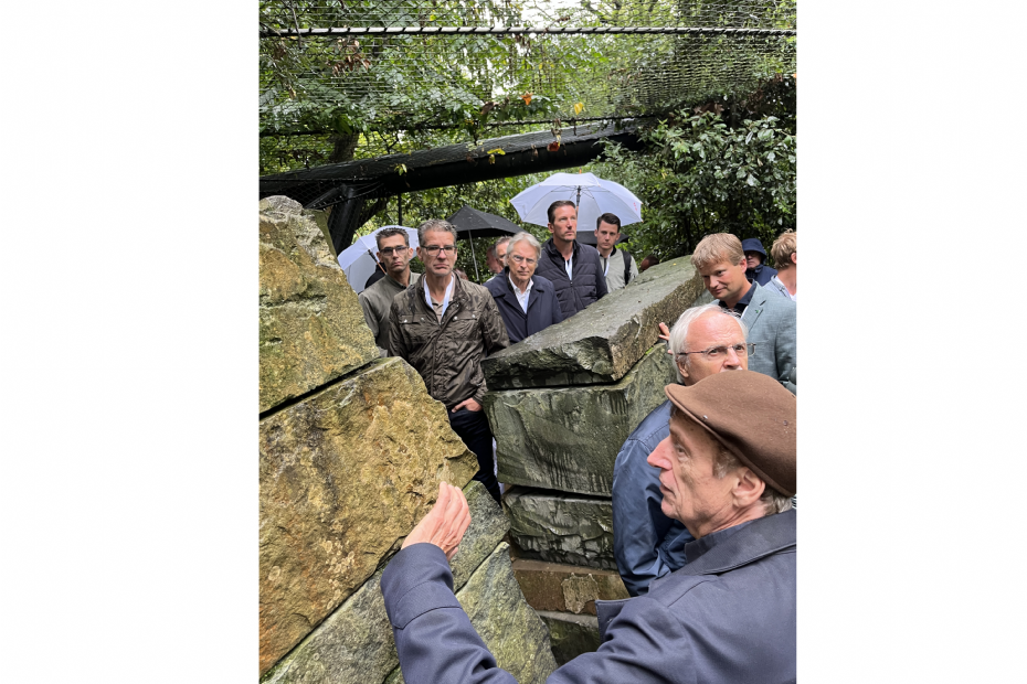 Bij het jaguarverblijf Bij het jaguarverblijf