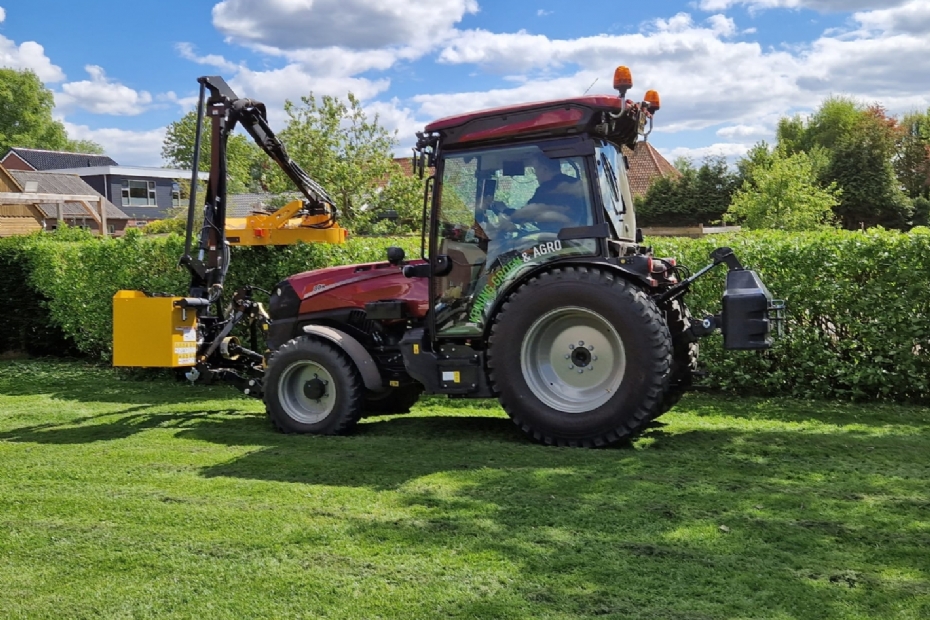PA4330 front bij Koning Groen & Agro