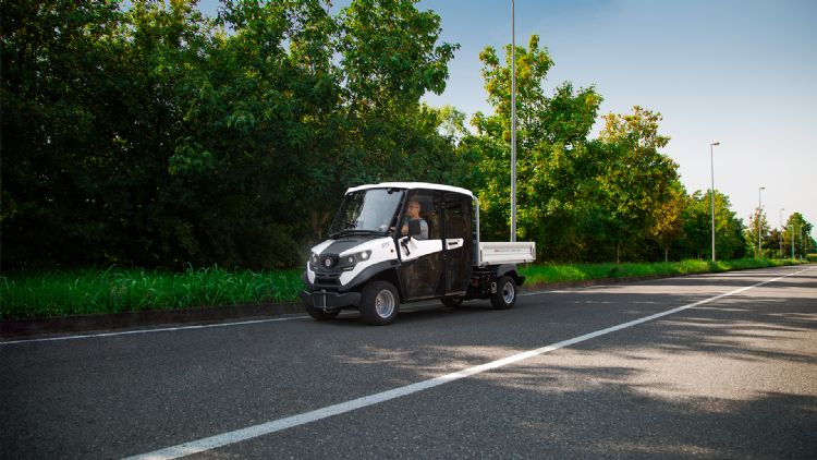 De vierpersoons Alkè-transporter De vierpersoons Alkè-transporter