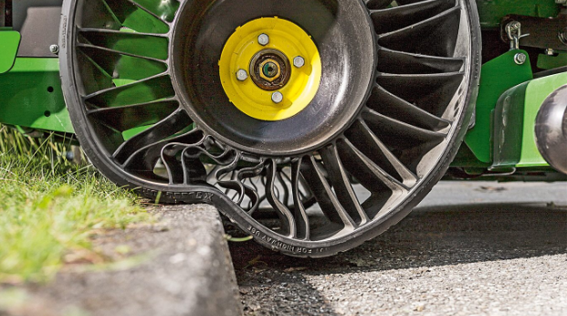 Het speciaal ontworpen <i>tweel wheel</i> gaat tot driemaal langer mee. Het speciaal ontworpen <i>tweel wheel</i> gaat tot driemaal langer mee.