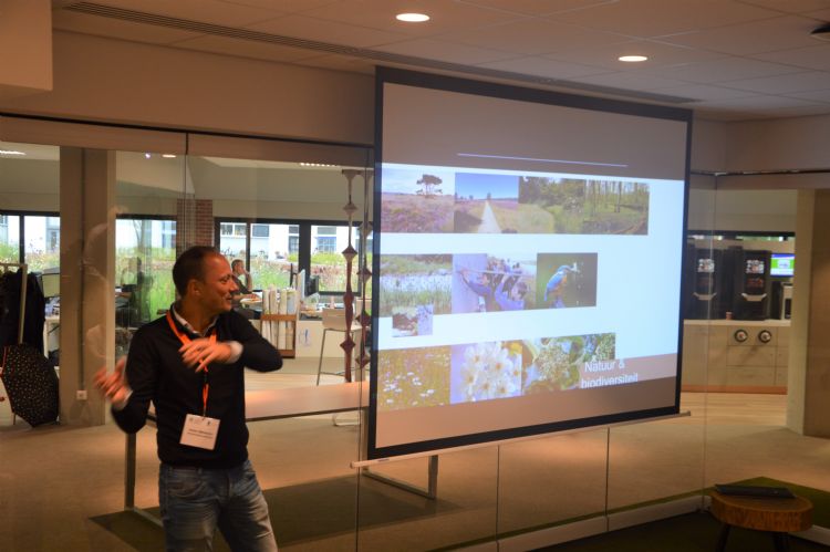 Presentatie over het Crescent Park in het Huis van de Stad Harderwijk Presentatie over het Crescent Park in het Huis van de Stad Harderwijk