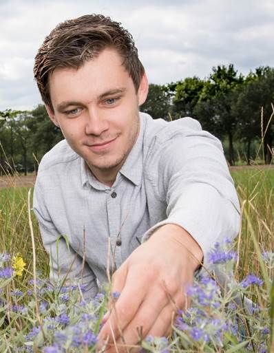 Guido Maas, ecoloog bij Pius Floris Boomverzorging, een onderdeel van Dolmans Landscaping Services Guido Maas, ecoloog bij Pius Floris Boomverzorging, een onderdeel van Dolmans Landscaping Services