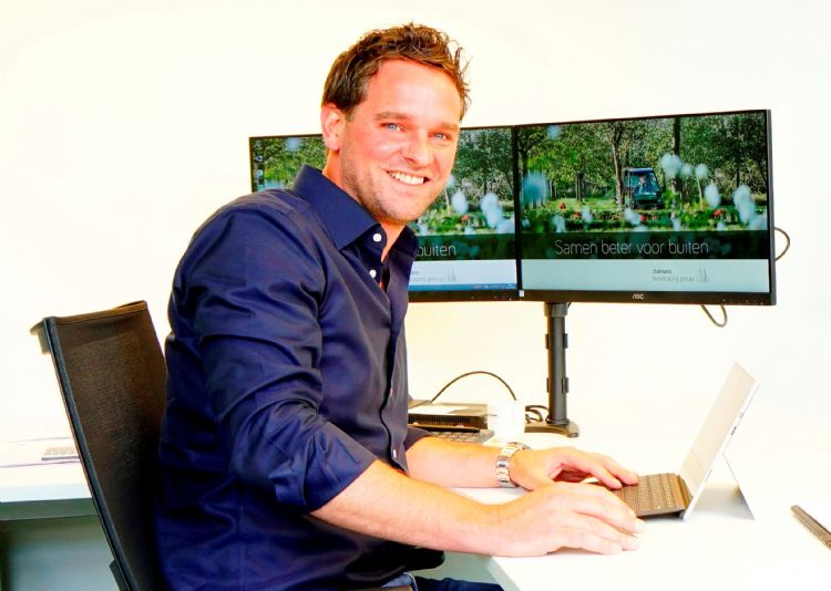 Martijn Corstiaensen, regiomanager bij Dolmans Landscaping Services Martijn Corstiaensen, regiomanager bij Dolmans Landscaping Services