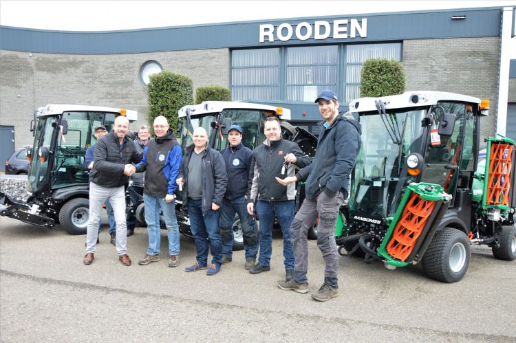 De medewerkers van Rooden Landscape Solutions waren betrokken bij de keuze voor Pols en Ransomes. De medewerkers van Rooden Landscape Solutions waren betrokken bij de keuze voor Pols en Ransomes.