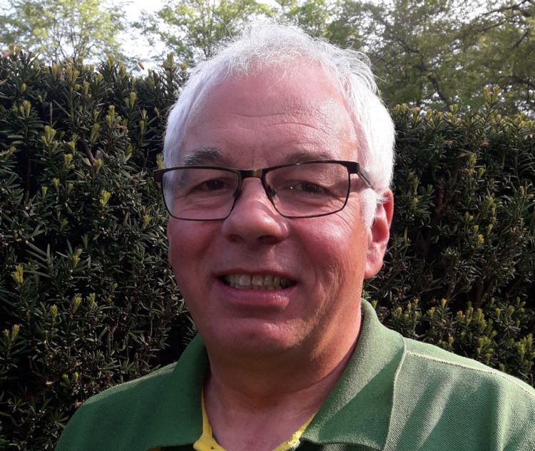 Gerard Peters: 'Een bijkomend voordeel van geluidsarm gereedschap is dat het publiek vriendelijker is en gemakkelijker contact met ons maakt.' Gerard Peters: 'Een bijkomend voordeel van geluidsarm gereedschap is dat het publiek vriendelijker is en gemakkelijker contact met ons maakt.'