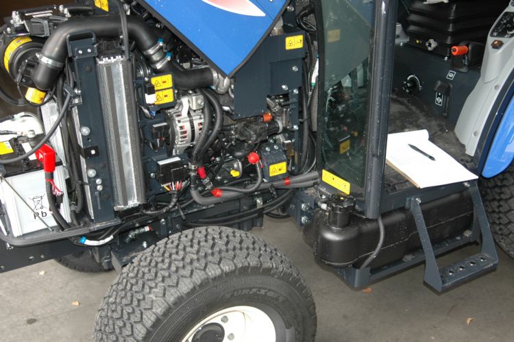 De nieuwe 37 pk- en 42 pk-motoren in de TH 5000-serie zijn technisch vrijwel identiek. De nieuwe 37 pk- en 42 pk-motoren in de TH 5000-serie zijn technisch vrijwel identiek.