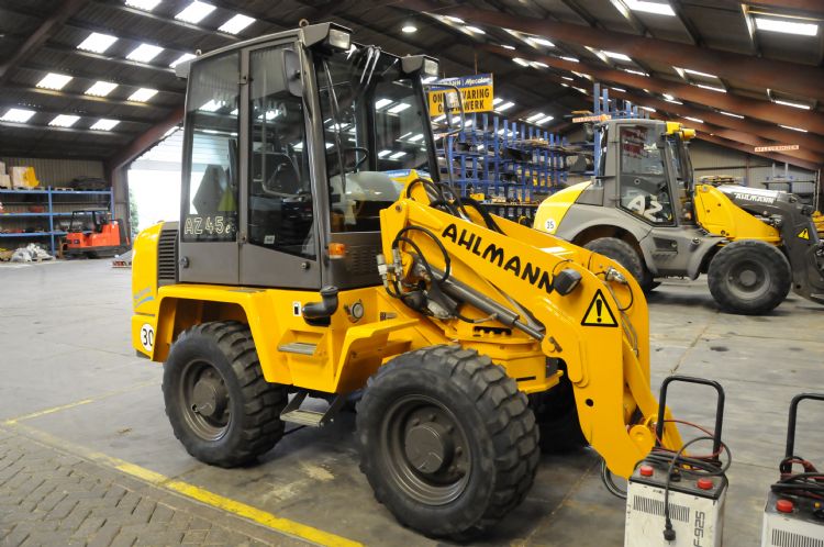 De voorganger van de AZ 55f, de AZ 45e De voorganger van de AZ 55f, de AZ 45e