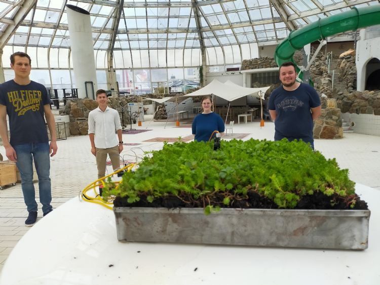 IPO-studenten Paul Baart, Koen Bol, Larenne Stierman en Sebastiaan Verbaandert IPO-studenten Paul Baart, Koen Bol, Larenne Stierman en Sebastiaan Verbaandert