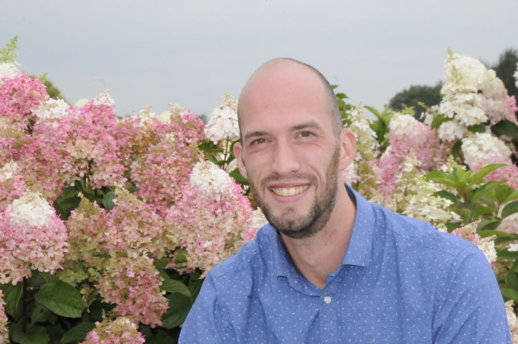Directeur De Vries van Boot & Dart glimlacht: 'Maar het was een mooie aanbesteding.' Directeur De Vries van Boot & Dart glimlacht: 'Maar het was een mooie aanbesteding.'