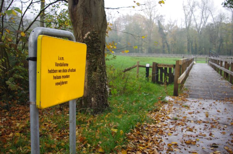 Het natuur- en kunstbelevingspad De Konijnshooldreef wordt geplaagd door vandalisme.