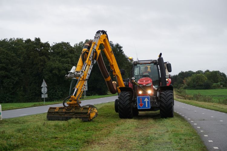 Ondanks heftige schokken maakt de camera haarscherpe opnamen van de berm. Ondanks heftige schokken maakt de camera haarscherpe opnamen van de berm.