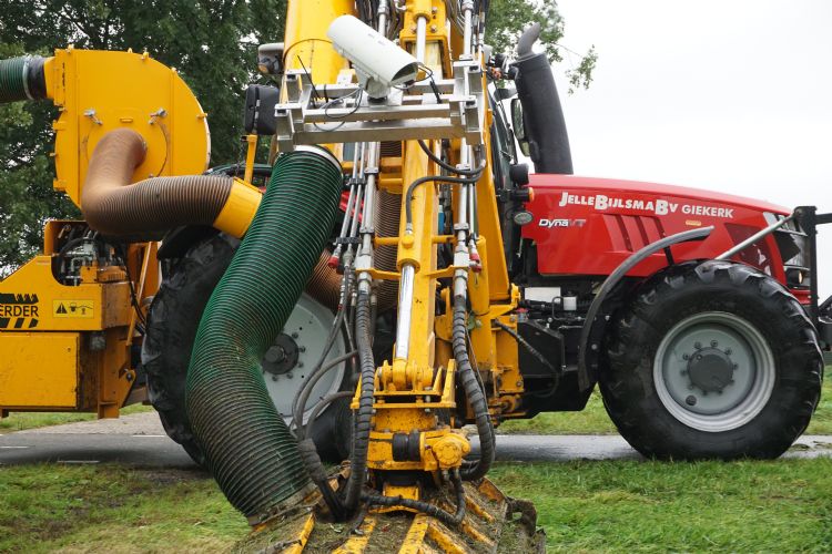 Jelle Bijlsma BV uit het Friese Giekerk beproefde tijdens het afgelopen maaiseizoen het Mowhawk-prototype. Jelle Bijlsma BV uit het Friese Giekerk beproefde tijdens het afgelopen maaiseizoen het Mowhawk-prototype.