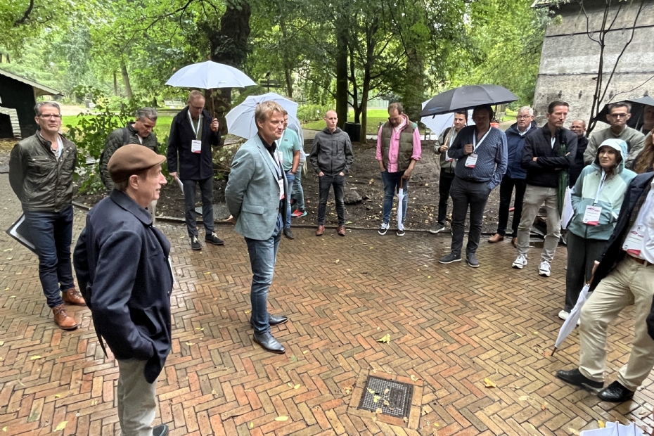 Een grote groep belangstellenden tijdens de excursie van Het Plein. Foto’s: Francien van Kempen, Mathieu Derckx, Dingeman Deijs en Heidi Peters