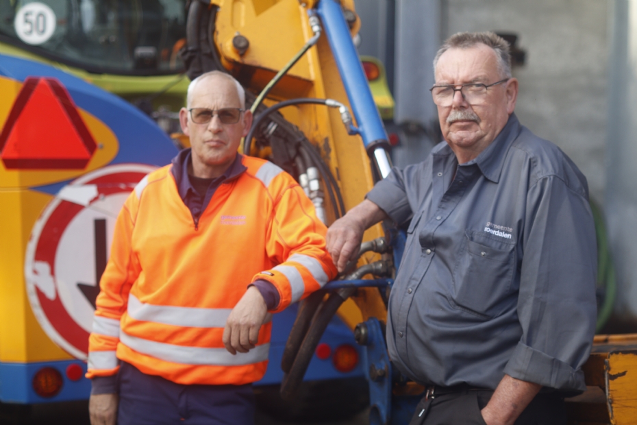 Marcel Wolters (l.) en Corn Wolfhagen bij de Bomford Hawk Evo VFA