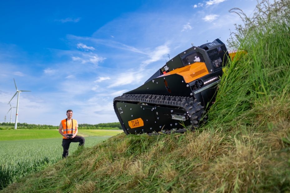 De AS-Motor 990 Tahr RC in actie