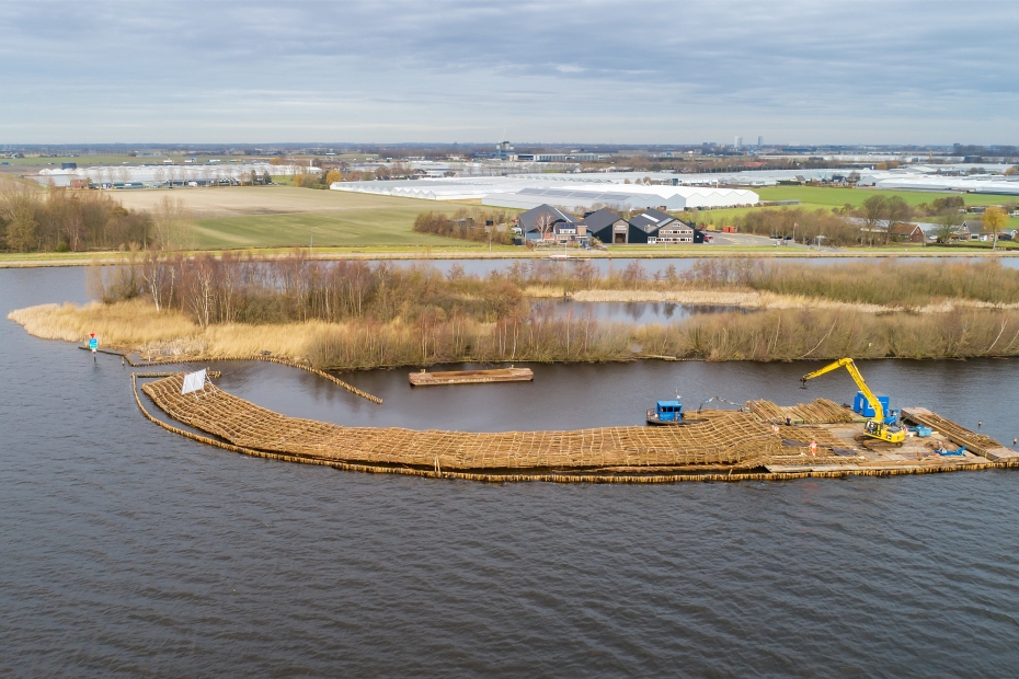 Legakkerherstel vanaf het ponton van Van Aalsburg