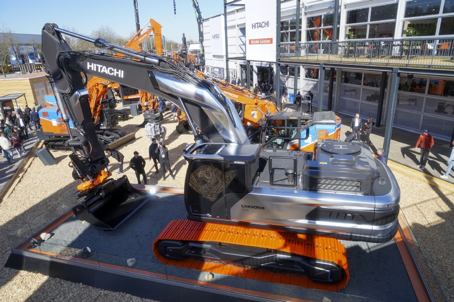 Hitachi toont nieuwe modellen Hitachi toont nieuwe modellen