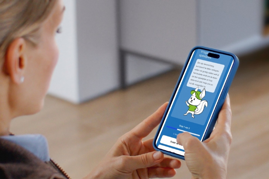 Buurtparticipatie: het invullen van vragen kan op ieder device, zoals een telefoon (Beeld via: BOERplay) Buurtparticipatie: het invullen van vragen kan op ieder device, zoals een telefoon (Beeld via: BOERplay)